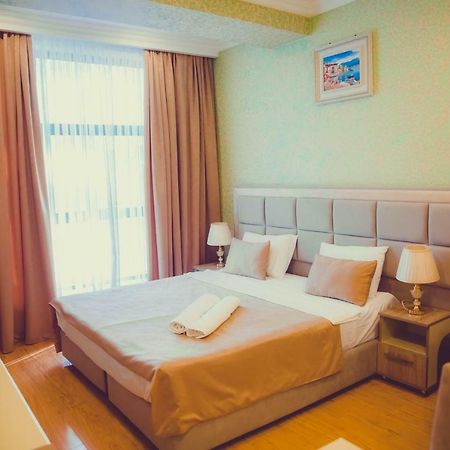 Eleon Hotel Баку Экстерьер фото