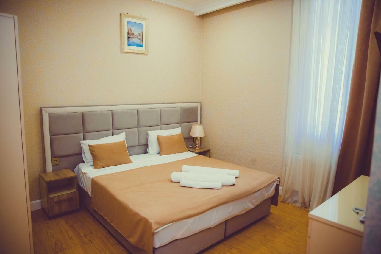 Eleon Hotel Баку Экстерьер фото
